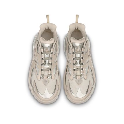 LOUIS VUITTON Runner Tatic Sneakers 'Beige' 1AARJW #