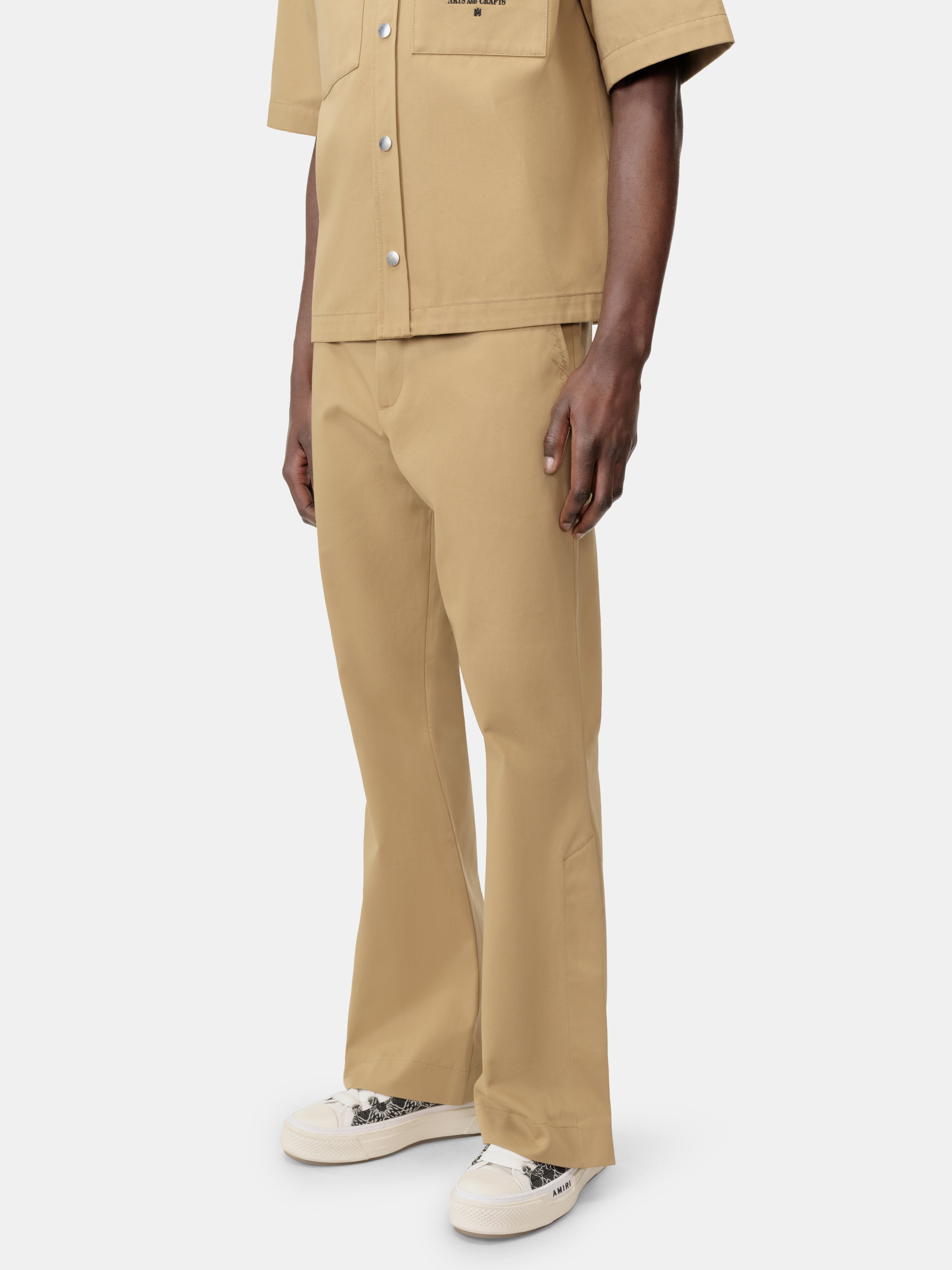 CHINO KICK FLARE - SEPIA TINT