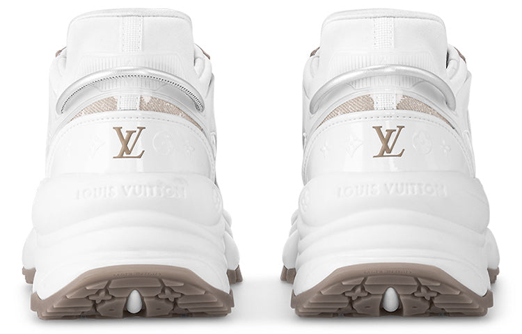 (WMNS) LOUIS VUITTON Run 55 Sneakers 'Beige Monogram with Brown White' 1AC28C #