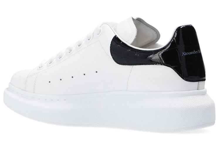 (WMNS) Alexander McQueen Oversized Sneaker 'White Black' 553770WHXMY9061 #