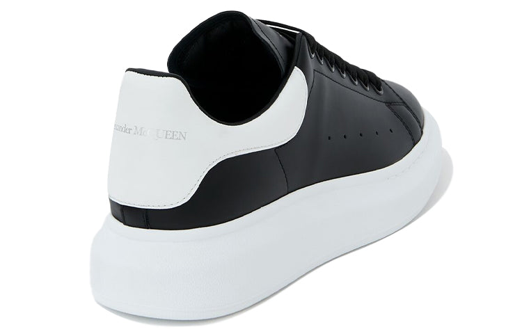 Alexander McQueen Oversized Sneaker 'Black White' 553680WHGP51070 #