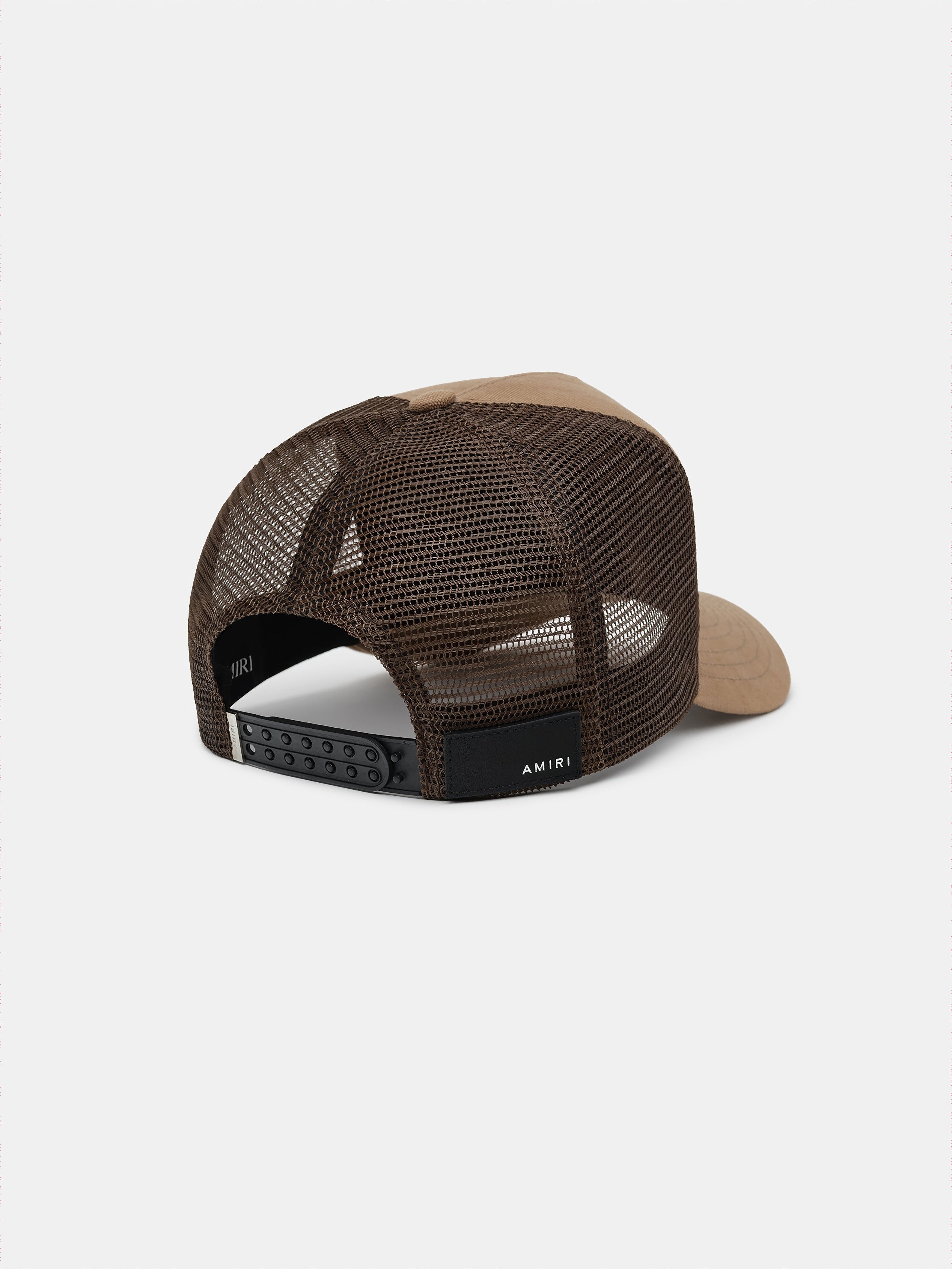 MA OUTLINE TRUCKER HAT - Malt