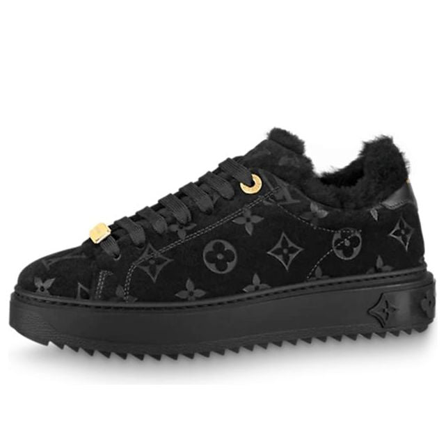 (WMNS) LOUIS VUITTON Time Out Shearling Sneakers 'Black Monogram with Gold' 1A95KN #